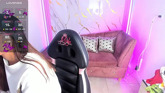 Snapshot of Nasha_abby chatting on 06-19-26, 08:34 Nasha abby online show from 06-19-26, 08:34
