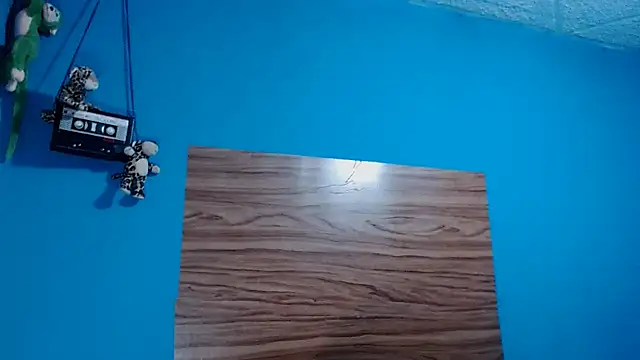 Snapshot of Dulce_domini chatting on 10-18-25, 02:47 Dulce domini online show from 10-18-25, 02:47