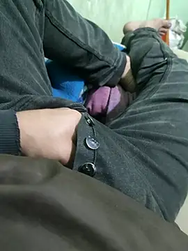 Snapshot of My120my120 chatting on 03-08-25, 01:17 My120my120 online show from 03-08-25, 01:17