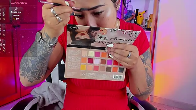 eymy-hadid online show from 09-28-25, 03:17