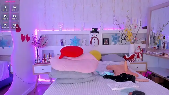 Snapshot of RachelMorgan01 chatting on 12-31-24, 04:04 RachelMorgan01 online show from 12-31-24, 04:04