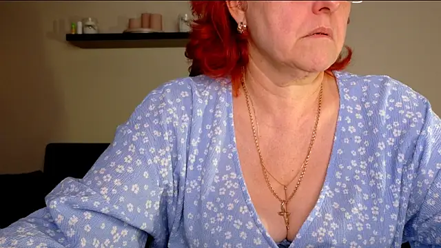 Snapshot of JoannaAndNeighbour chatting on 06-15-26, 07:32 JoannaAndNeighbour online show from 06-15-26, 07:32