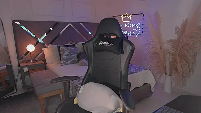 KateOwens online show from 11-04-25, 10:58