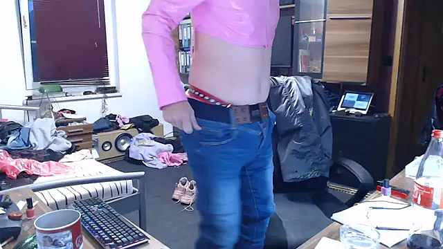 Fem-Boy40 online show from 05-31-26, 07:37