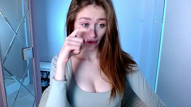 Snapshot of millllina chatting on 01-15-25, 05:26 millllina online show from 01-15-25, 05:26