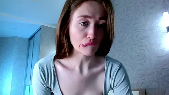 Snapshot of millllina chatting on 03-09-25, 04:00 millllina online show from 03-09-25, 04:00