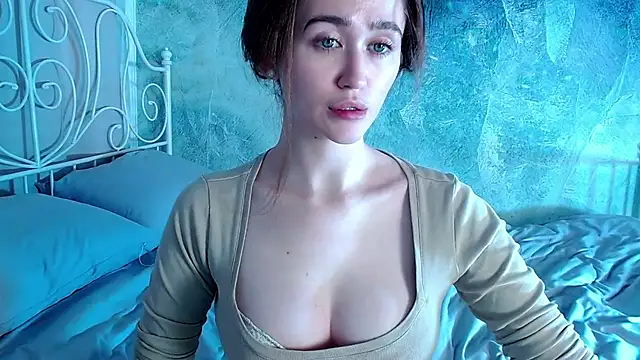 Snapshot of millllina chatting on 12-05-25, 12:47 millllina online show from 12-05-25, 12:47