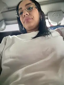 Snapshot of __IRIS__ chatting on 10-27-25, 03:16 IRIS online show from 10-27-25, 03:16