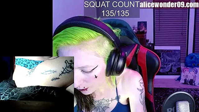 alicewonder09 online show from 10-15-25, 04:45