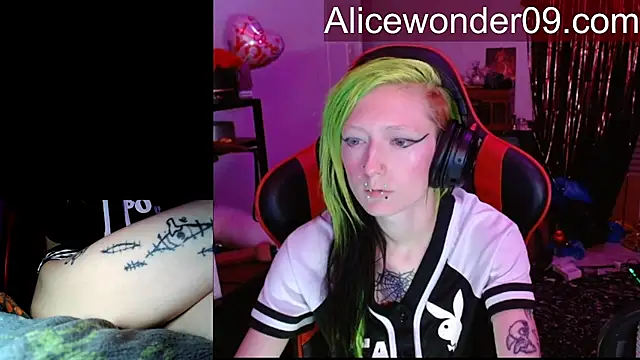 alicewonder09 online show from 03-08-26, 03:54