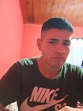 Snapshot of ynose2 chatting on 10-25-25, 09:20 ynose2 online show from 10-25-25, 09:20