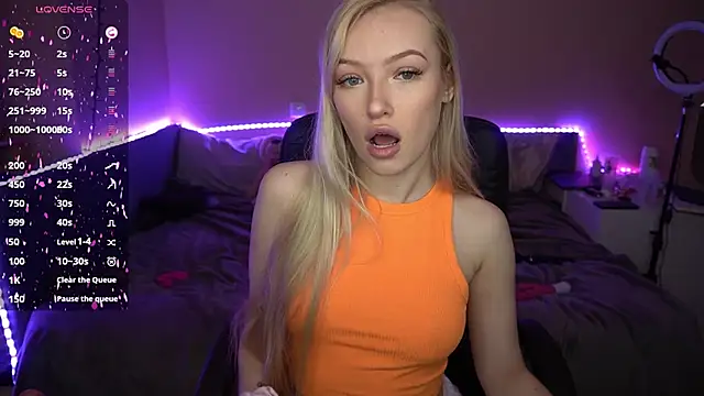 AmandaFiree online show from 03-07-25, 07:19