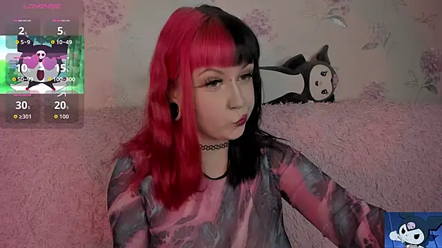 t0riayun0 online show from 09-12-25, 05:02