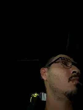 Snapshot of Bbyboyivan chatting on 10-26-25, 05:35 Bbyboyivan online show from 10-26-25, 05:35