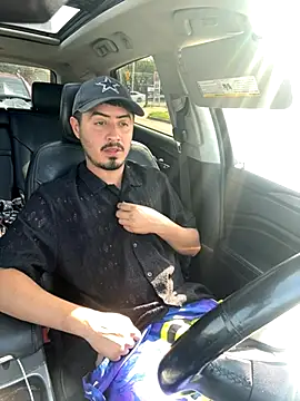 Snapshot of Bbyboyivan chatting on 10-27-25, 04:11 Bbyboyivan online show from 10-27-25, 04:11