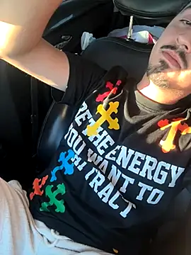 Snapshot of Bbyboyivan chatting on 11-16-25, 10:26 Bbyboyivan online show from 11-16-25, 10:26