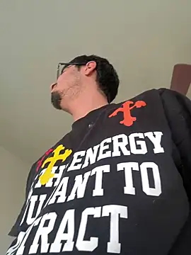 Snapshot of Bbyboyivan chatting on 02-01-26, 10:41 Bbyboyivan online show from 02-01-26, 10:41