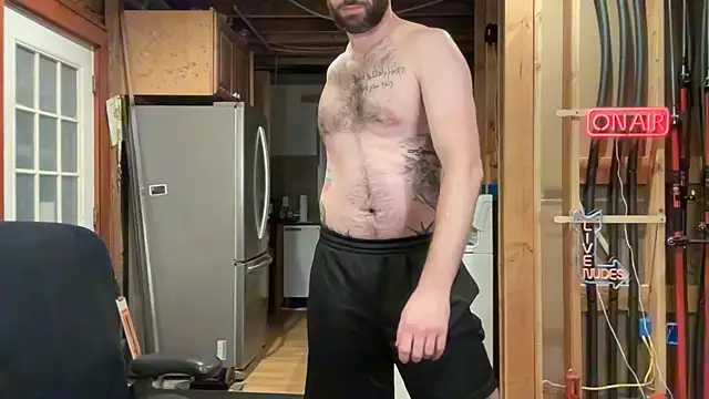 Snapshot of Fastflogger1 chatting on 12-14-24, 04:34 Fastflogger1 online show from 12-14-24, 04:34