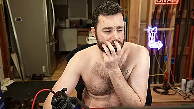 Snapshot of Fastflogger1 chatting on 02-10-25, 03:35 Fastflogger1 online show from 02-10-25, 03:35