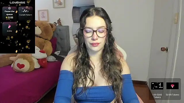 Snapshot of samysweet_8 chatting on 02-07-26, 01:37 samysweet 8 online show from 02-07-26, 01:37