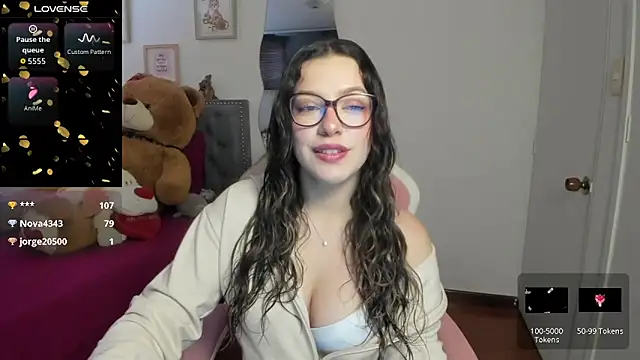 Snapshot of samysweet_8 chatting on 02-12-26, 12:44 samysweet 8 online show from 02-12-26, 12:44