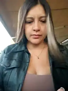 Snapshot of alana_69 chatting on 06-24-26, 11:04 alana 69 online show from 06-24-26, 11:04