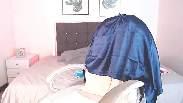 selena yourmilf online show from 04-01-26, 06:38