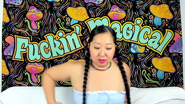 Snapshot of Lexie-Mack chatting on 11-12-25, 05:24 Lexie-Mack online show from 11-12-25, 05:24