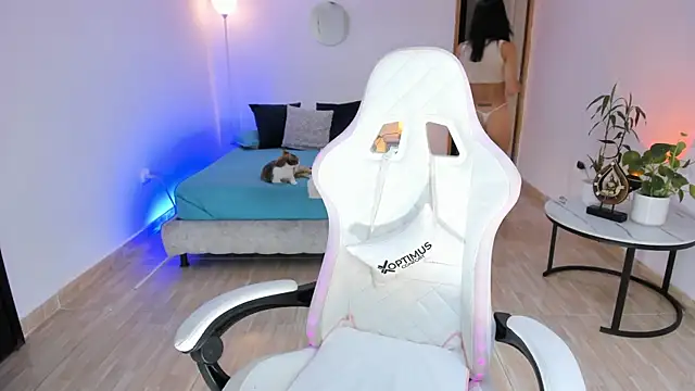 carleee winter online show from 04-15-26, 01:34