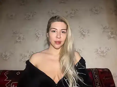 Lux Sonya Star online show from 12-20-25, 12:45