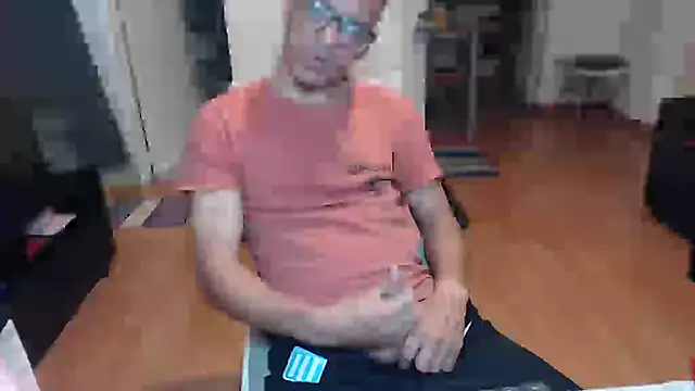 guachin hunk online show from 05-20-26, 03:24