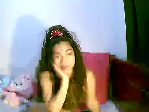 Snapshot of sweetvirginia01 chatting on 02-18-26, 05:20 sweetvirginia01 online show from 02-18-26, 05:20