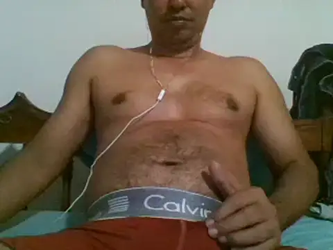 Snapshot of bbccol1 chatting on 01-17-25, 12:21 bbccol1 online show from 01-17-25, 12:21