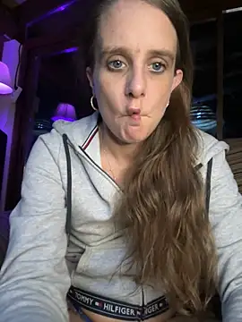 LadyChantale online show from 01-22-25, 05:38