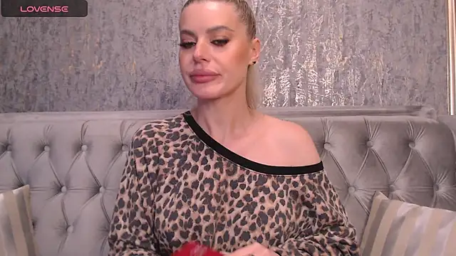 BlondieStar online show from 11-04-25, 10:53