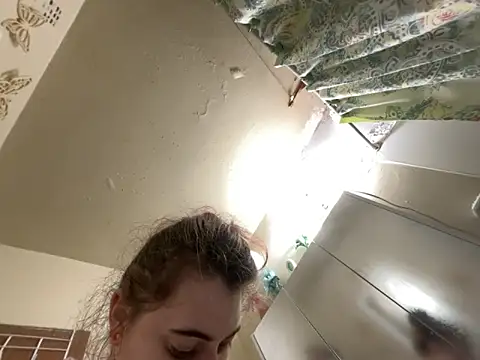 Snowbunnycake 131 online show from 11-27-25, 10:28