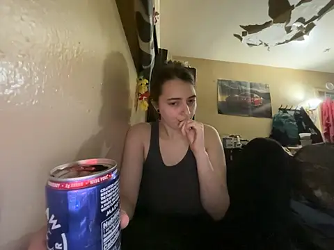 Snowbunnycake 131 online show from 07-07-26, 06:47