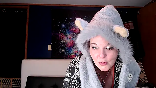 Snapshot of fieryrebel chatting on 12-31-24, 10:12 fieryrebel online show from 12-31-24, 10:12