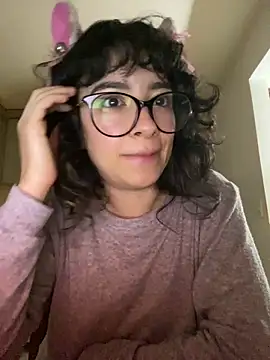 Snapshot of _Lunnaa_ chatting on 01-16-26, 02:15 Lunnaa online show from 01-16-26, 02:15