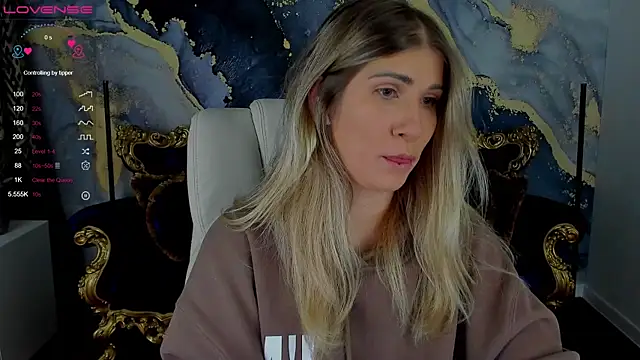 Snapshot of CassandraGood chatting on 12-09-24, 08:54 CassandraGood online show from 12-09-24, 08:54