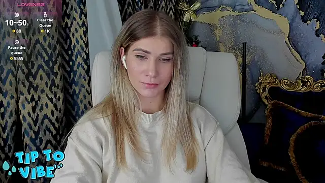 Snapshot of CassandraGood chatting on 01-18-25, 02:58 CassandraGood online show from 01-18-25, 02:58