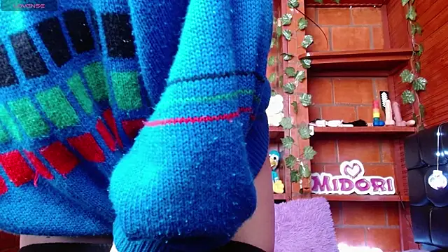 Snapshot of MidoriQuiinn chatting on 05-12-26, 04:04 MidoriQuiinn online show from 05-12-26, 04:04