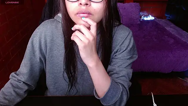 MidoriQuiinn online show from 07-26-26, 04:03