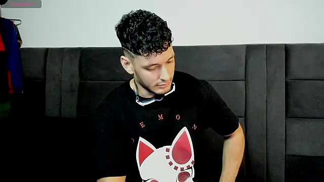 Snapshot of alejandro__2 chatting on 04-30-26, 08:57 alejandro 2 online show from 04-30-26, 08:57