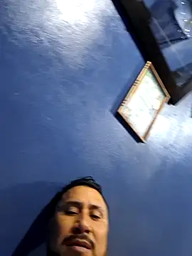 Snapshot of Eumanzor chatting on 12-03-25, 02:30 Eumanzor online show from 12-03-25, 02:30