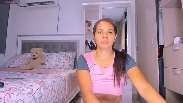 sharonDulce online show from 02-09-25, 02:17