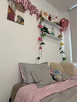 Snapshot of oriana_zoeee chatting on 11-07-25, 09:59 oriana zoeee online show from 11-07-25, 09:59