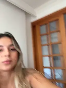 oriana zoeee online show from 04-16-26, 10:45