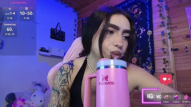 valenor  online show from 09-15-25, 03:17