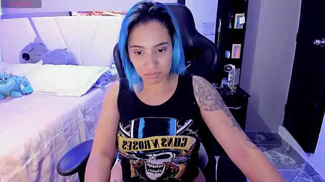 Snapshot of JinxSilver chatting on 04-10-26, 04:39 JinxSilver online show from 04-10-26, 04:39